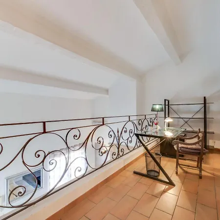 Villa Saint Martin I *